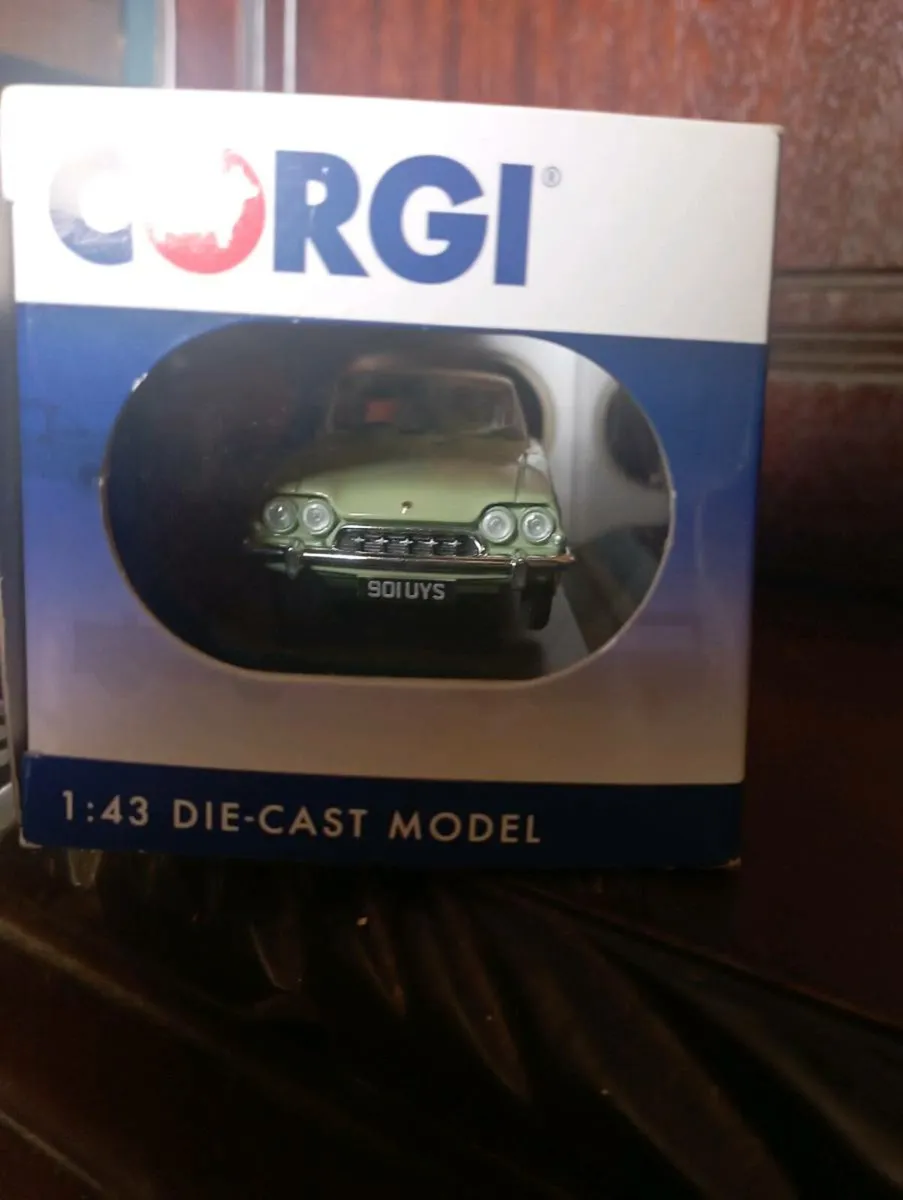 LIMITED EDITION CORGI VANGUARD FORD CAPRI . - Image 2