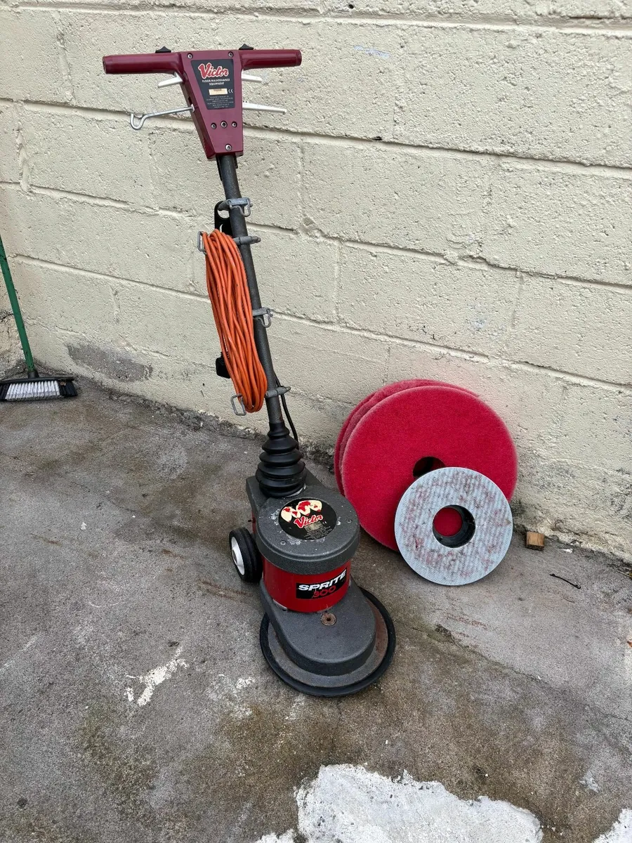 Victor Sprite 300 Standard Floor Cleaning Machine - Image 1