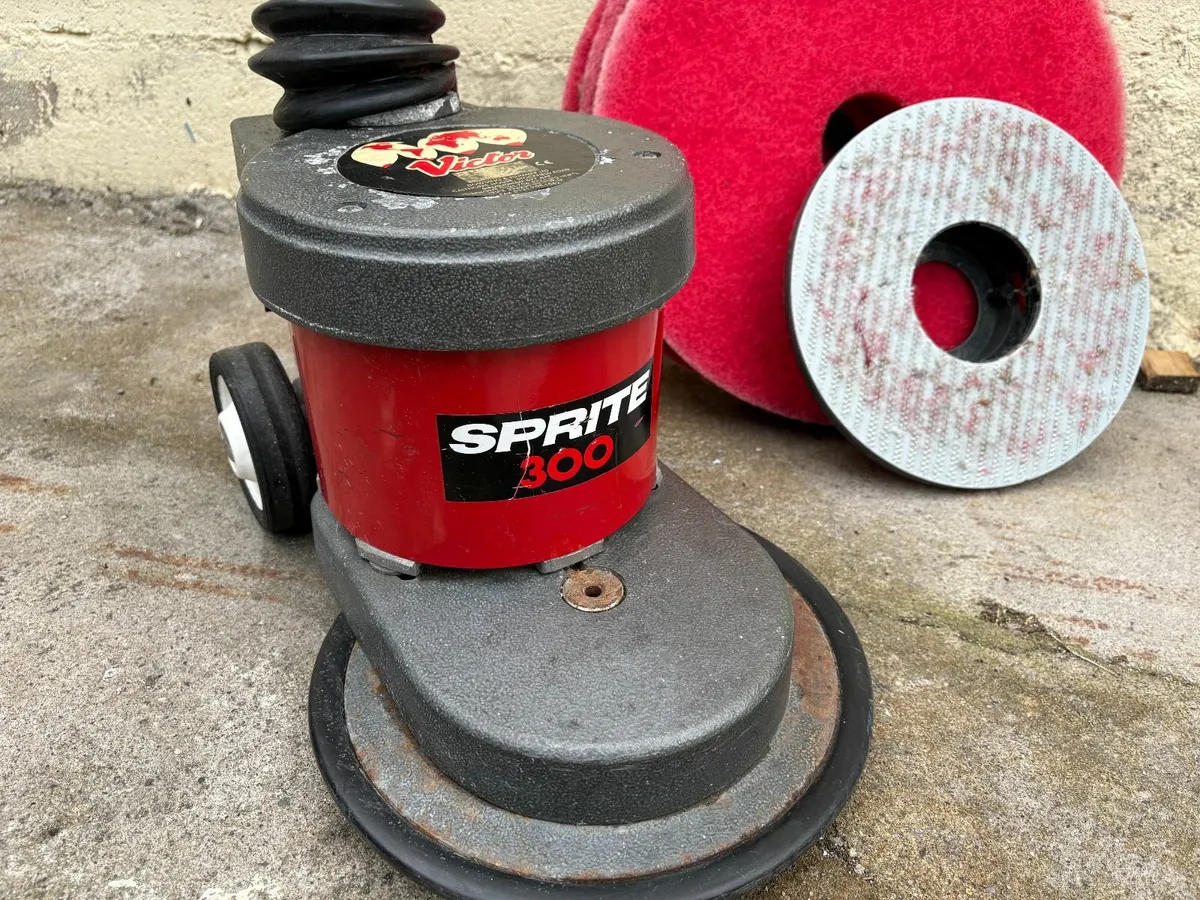 Victor Sprite 300 Standard Floor Cleaning Machine - Image 2