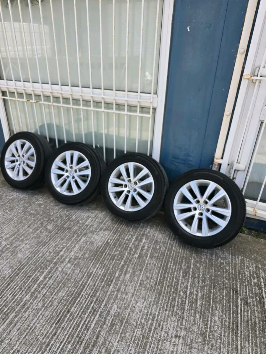 15" VW Polo Genuine DiamondCut Alloys - Image 1