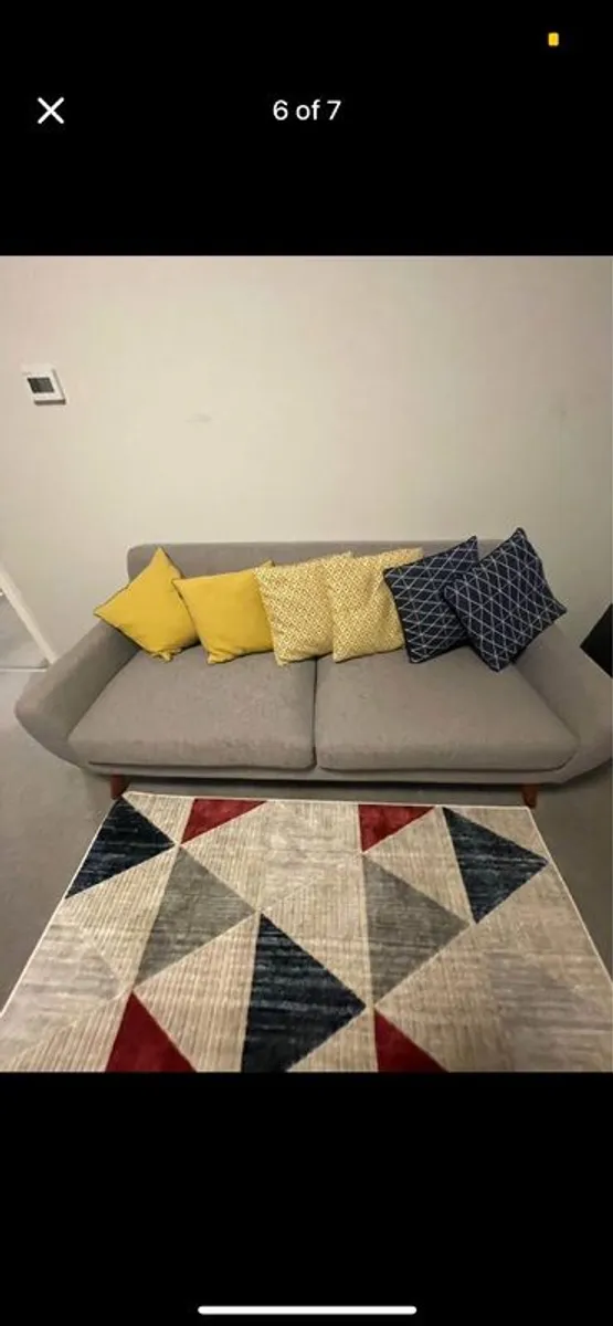 3 seater sofa with pillows - Image 1