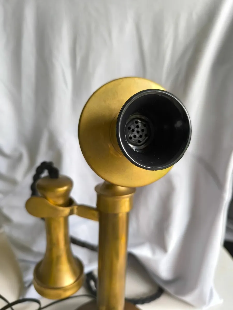 Imitation candlestick Telephone - Image 1