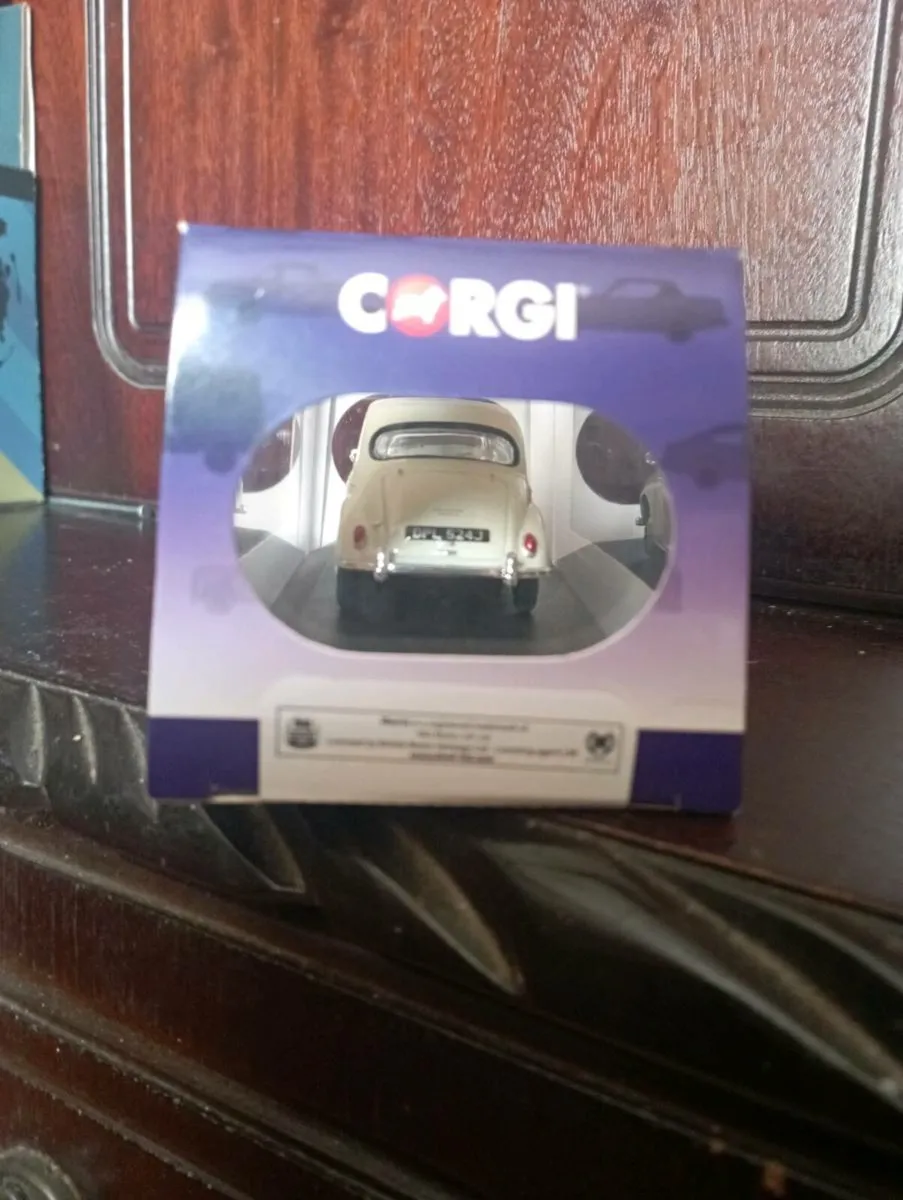 CORGI  VANGUARD MORRIS MINOR DIE-CAST MODLE - Image 2