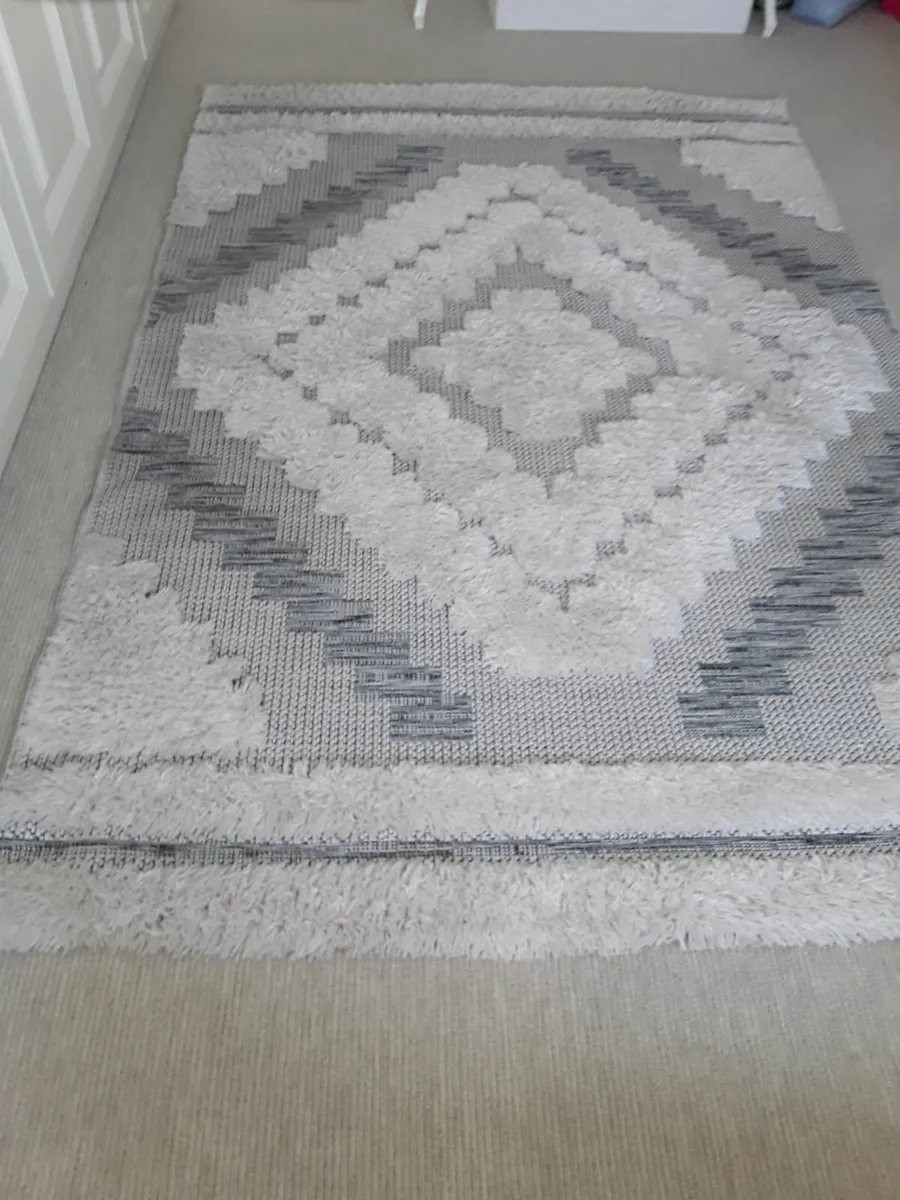 Large rug - Image 4