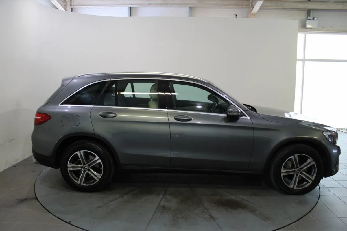 Mercedes-Benz GLC GLC 220 D 4matic - Image 4