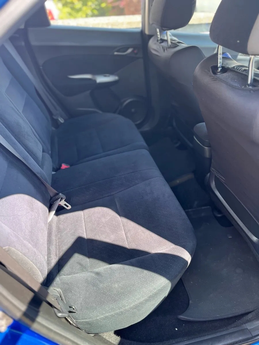 Honda civic - Image 3