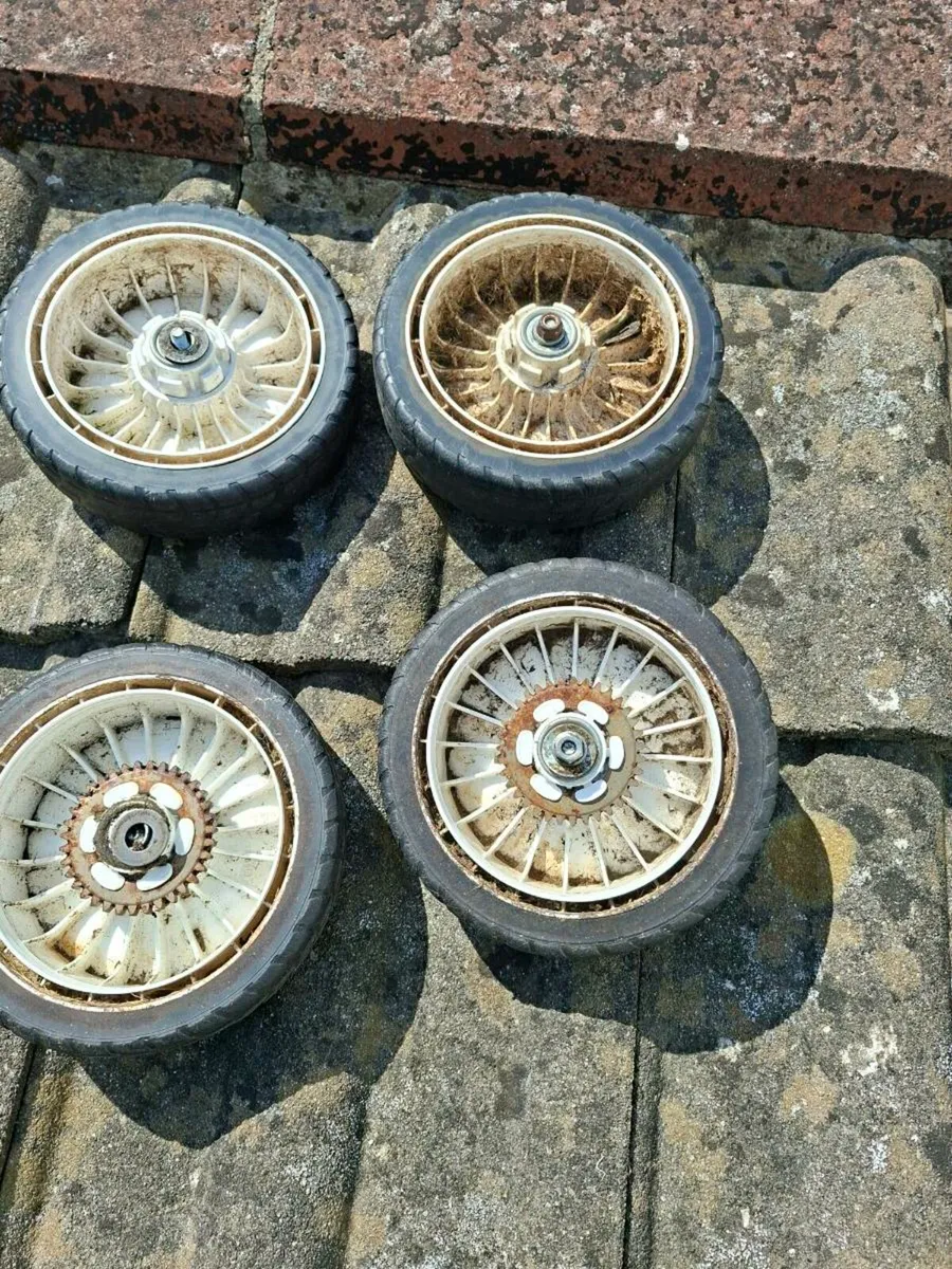 Honda lawnmower  izzy  wheels - Image 2