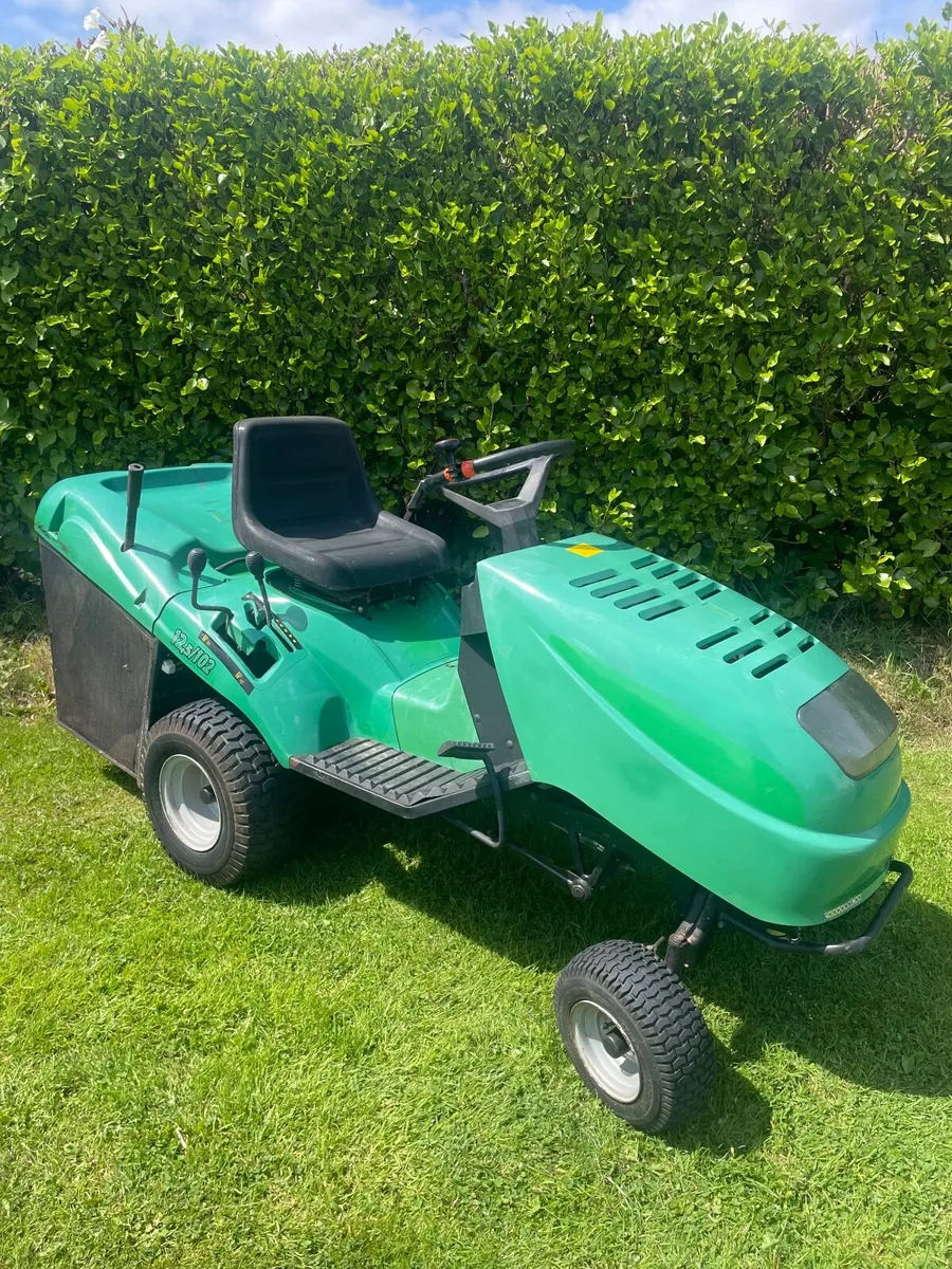 Ride on mower - Image 4