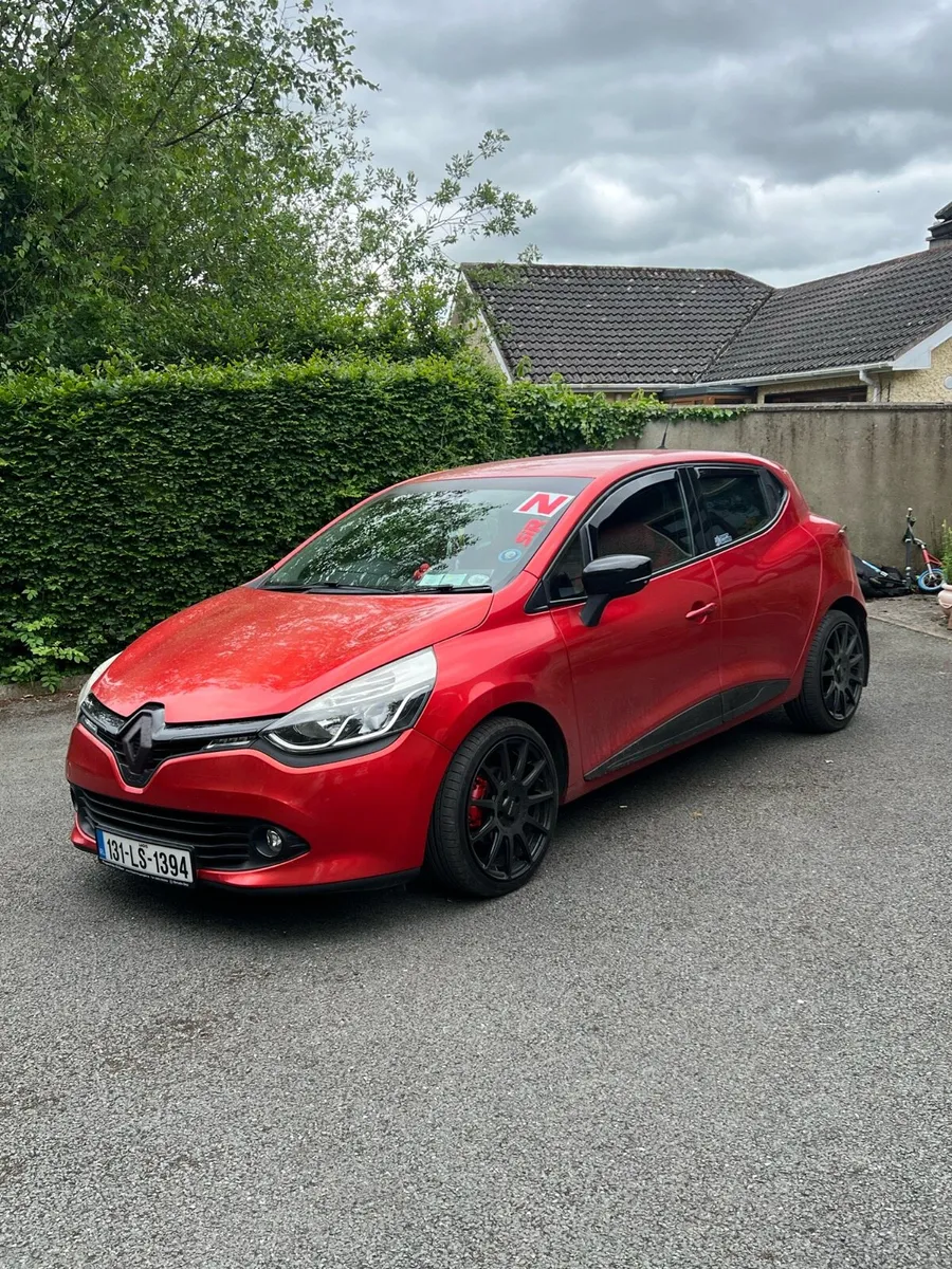 Renault Clio - Image 1