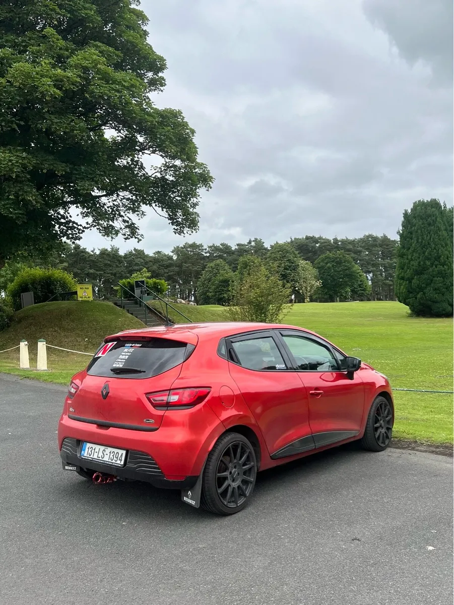Renault Clio - Image 2