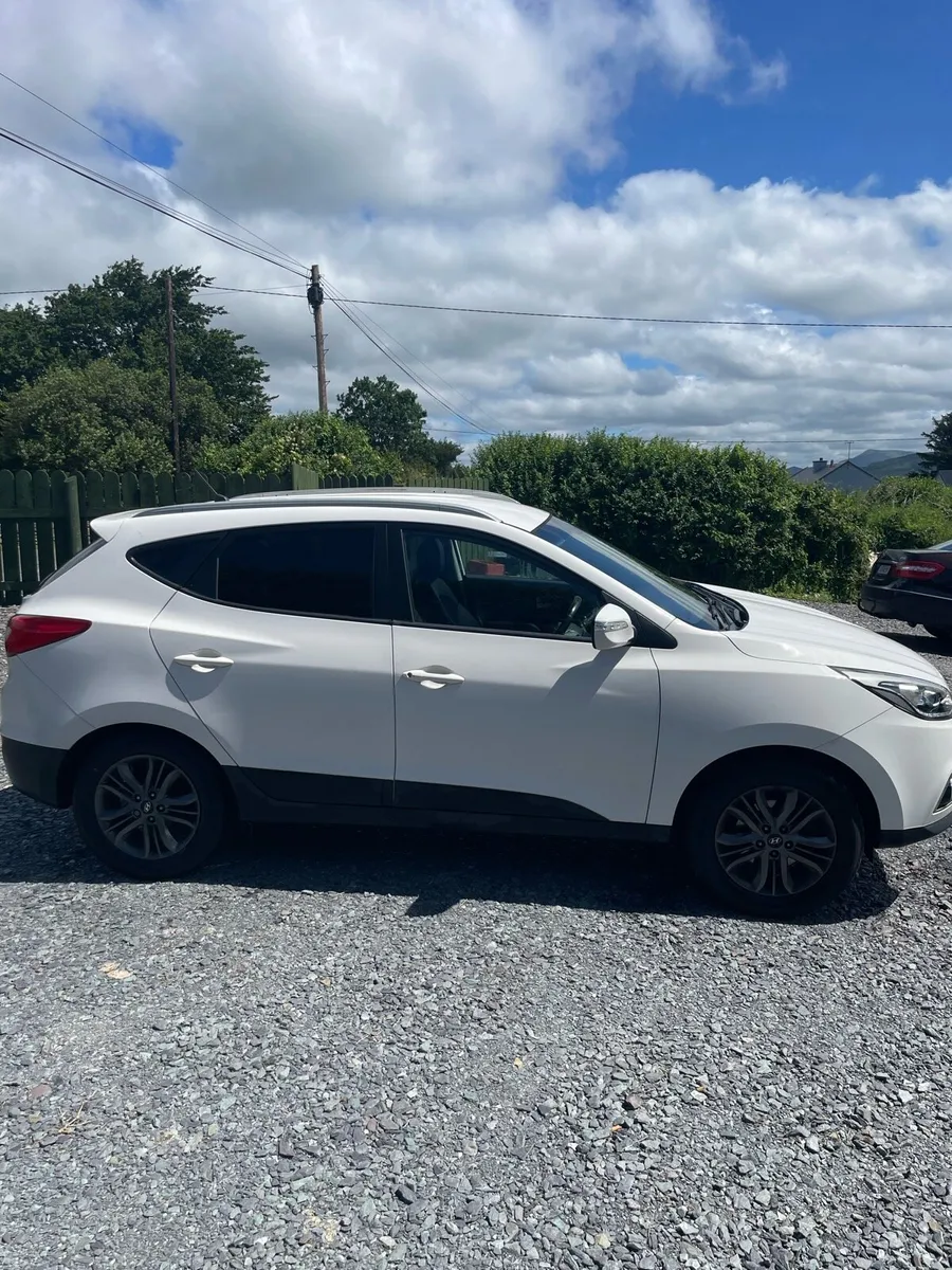 Hyundai IX35 - Image 2