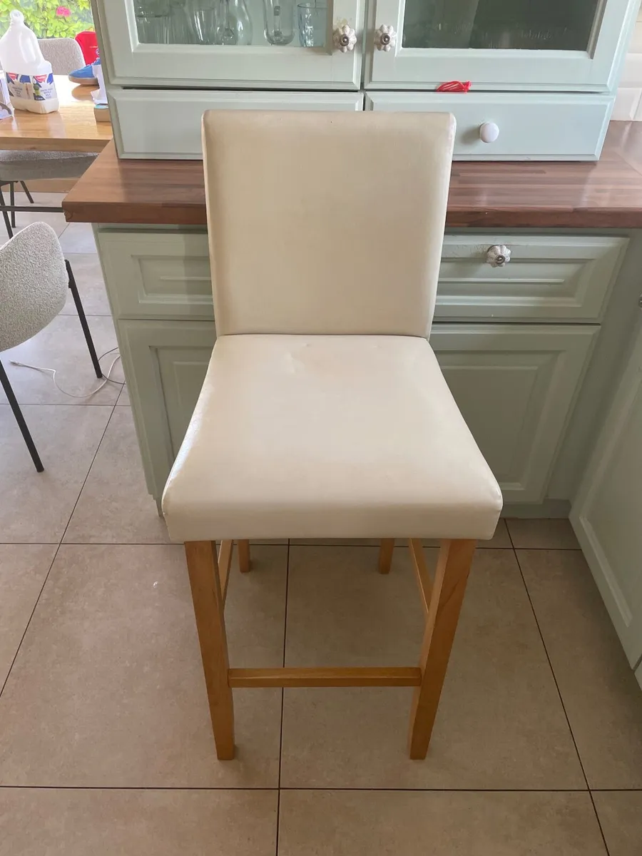Bar stools - Image 1