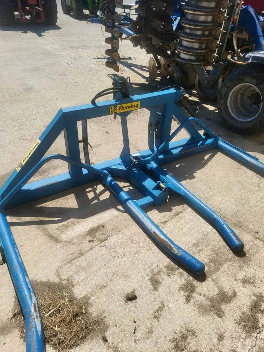 Double bale lifter - Image 1