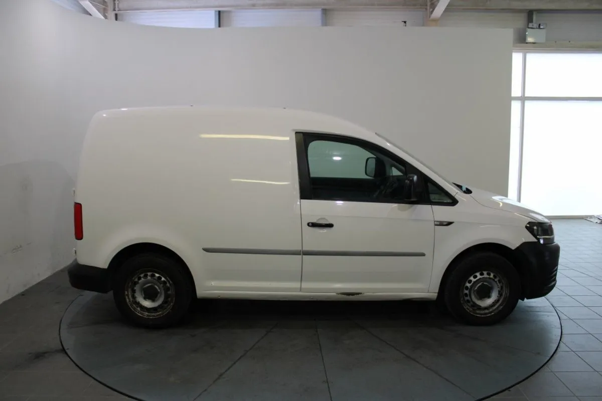 Volkswagen Caddy Caddy PV TDI 102BHP M5F 5DR - Image 2