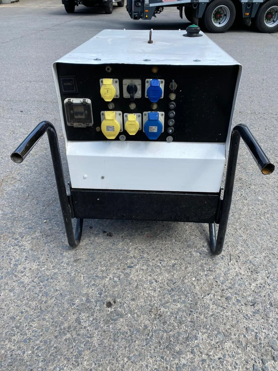 2019 STEPHILL 5KW SILENCED DIESEL GENERATOR - Image 1