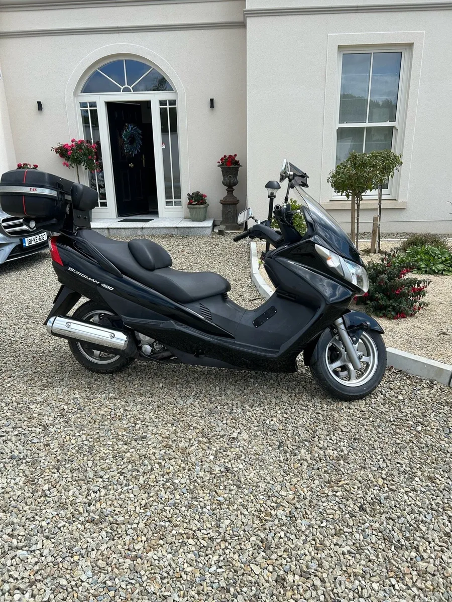 Suzuki Burgman 400 - Image 1