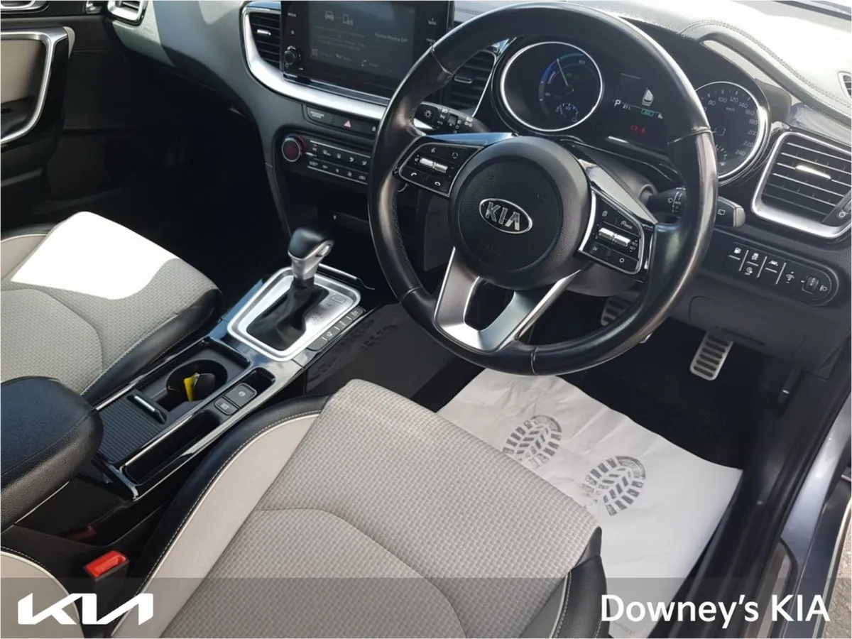 Kia Ceed 1.6 Phev SW Plug-in-hybrid. - Image 4
