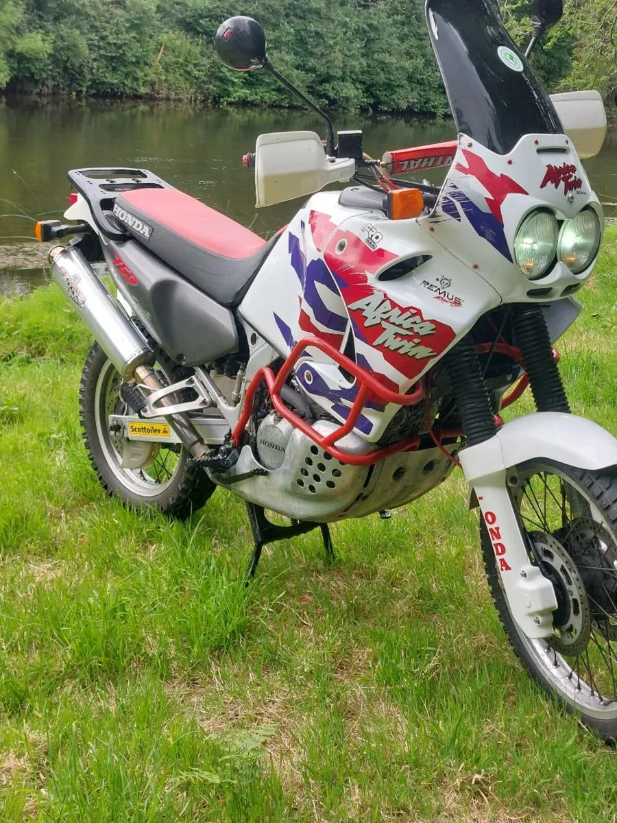 Honda Africa twin xrv750 - Image 2