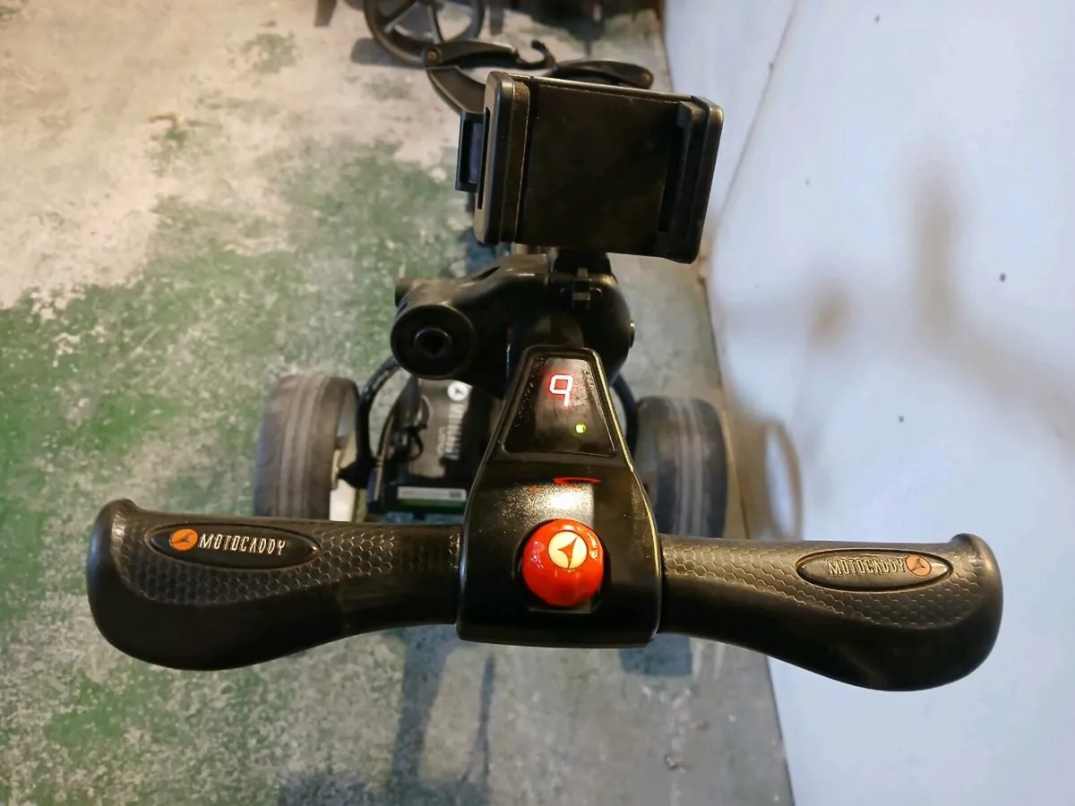 Motocaddy S1 inc 18 hole lithium battery - Image 2