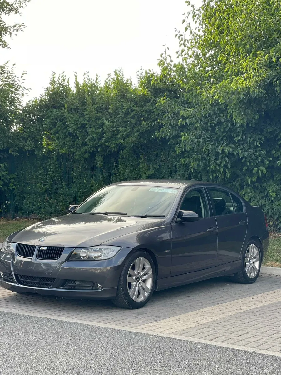 BMW E90 3 SERIES AUTOMATIC 2LTRS DIESEL - Image 3