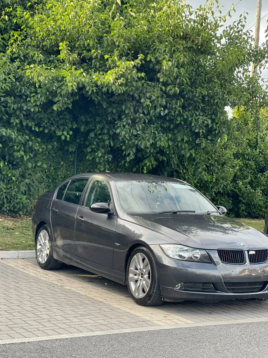BMW E90 3 SERIES AUTOMATIC 2LTRS DIESEL - Image 4