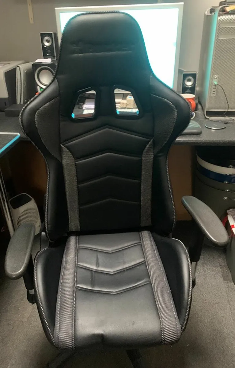 Gaming Chair - Image 3