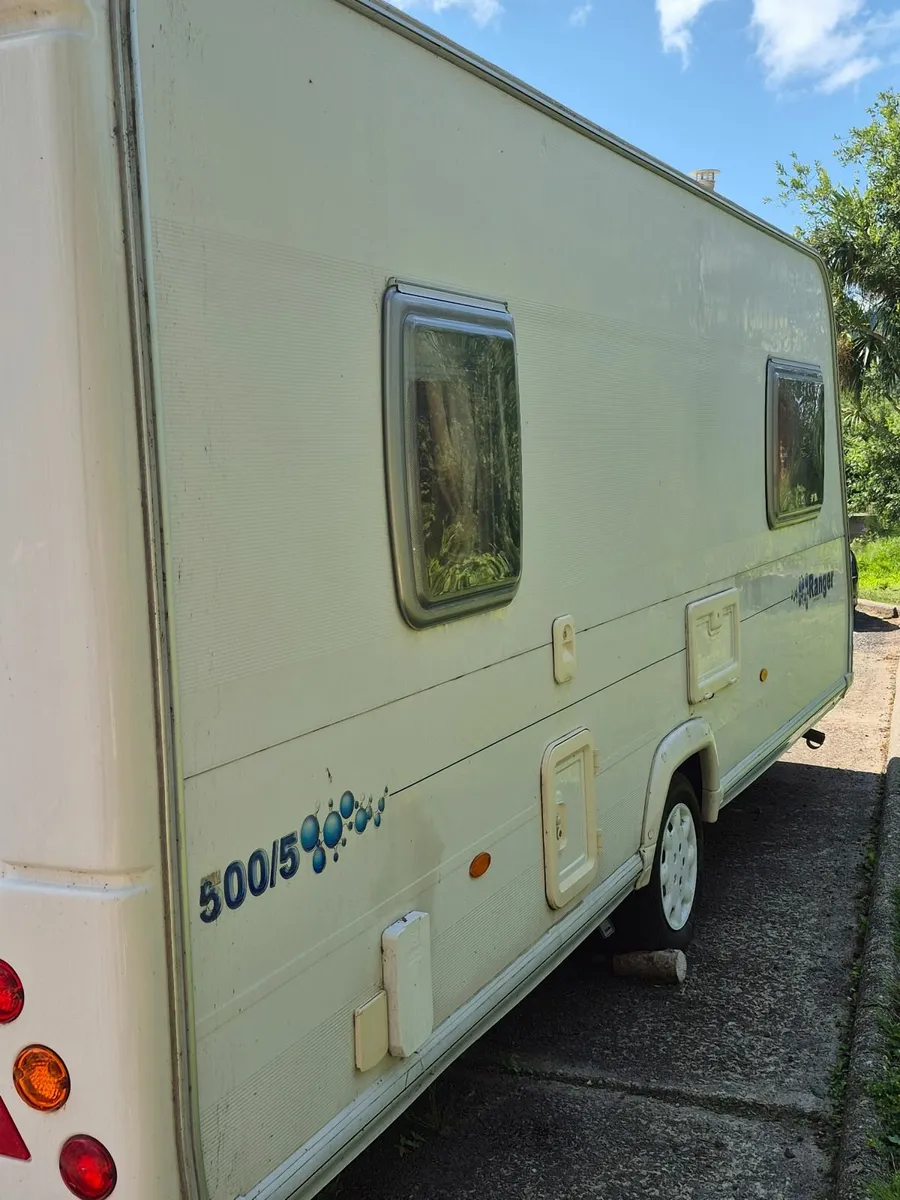 Caravan - Image 2