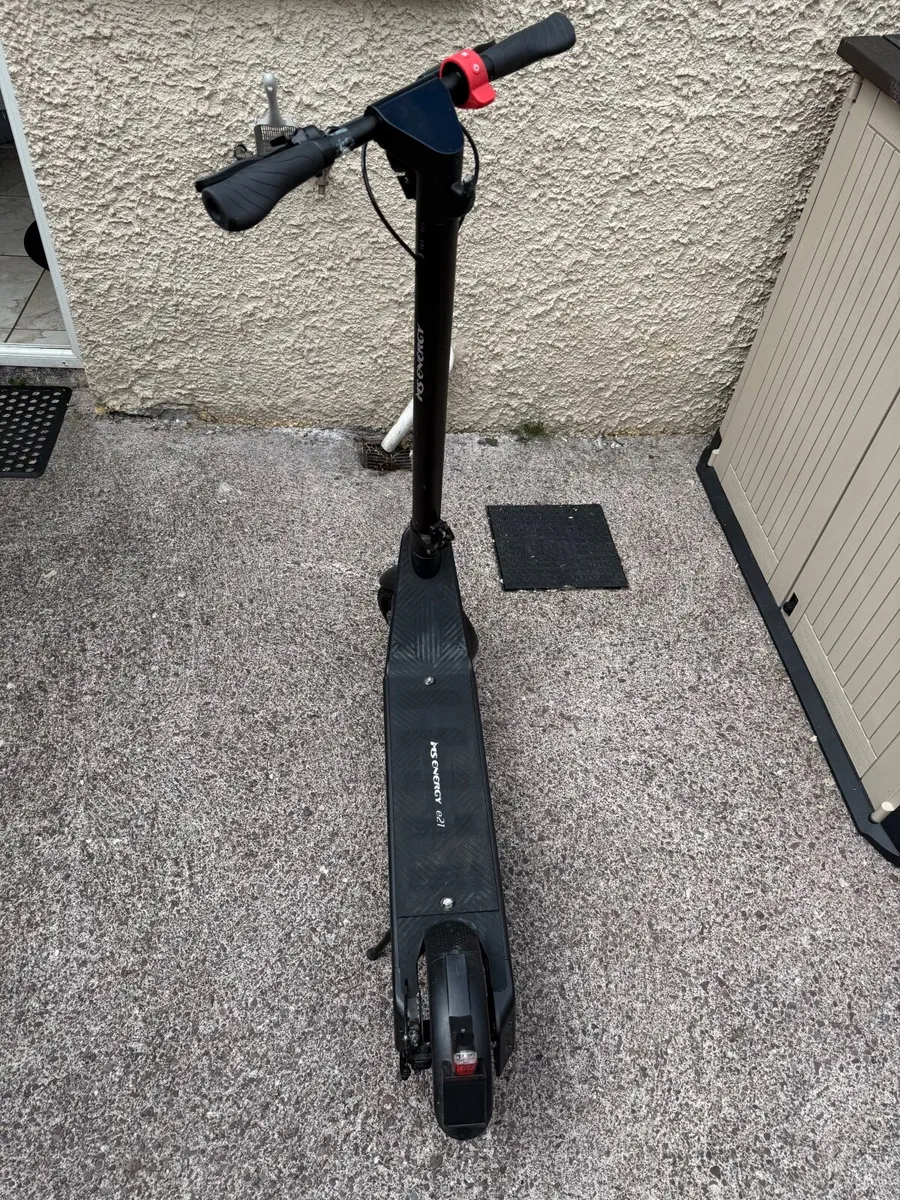KRUZ electric scooter - Image 3