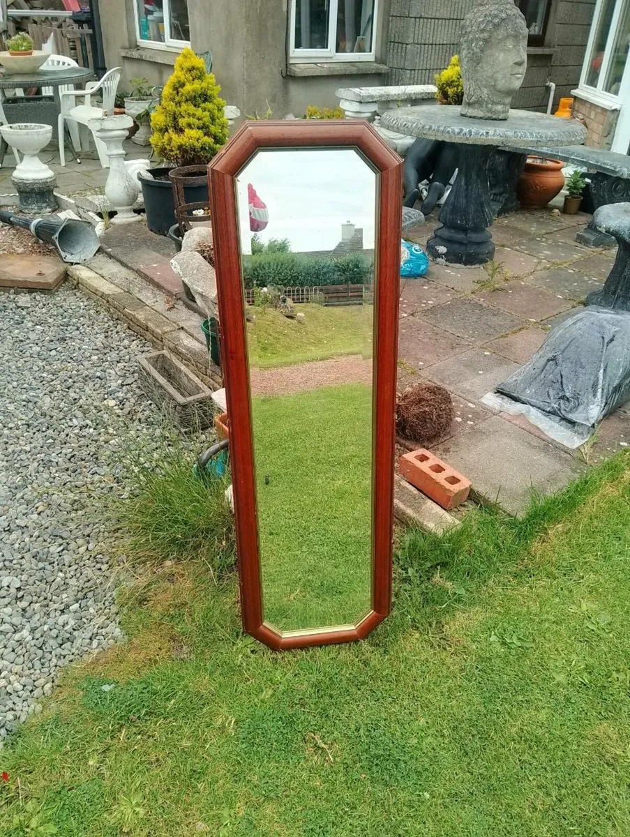 Lovely mirror - Image 1