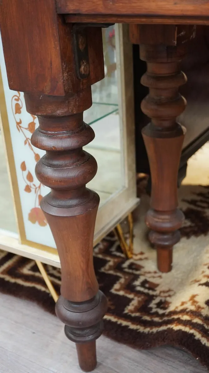 🪑 Vintage Spanish Console Table - Image 4