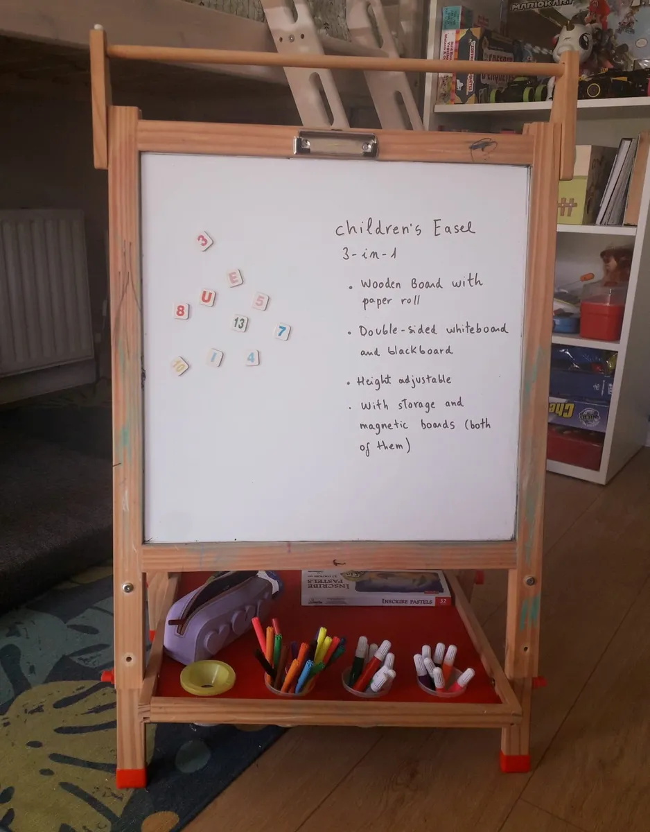 Children's Wooden and Magnetiv Easel - Image 3