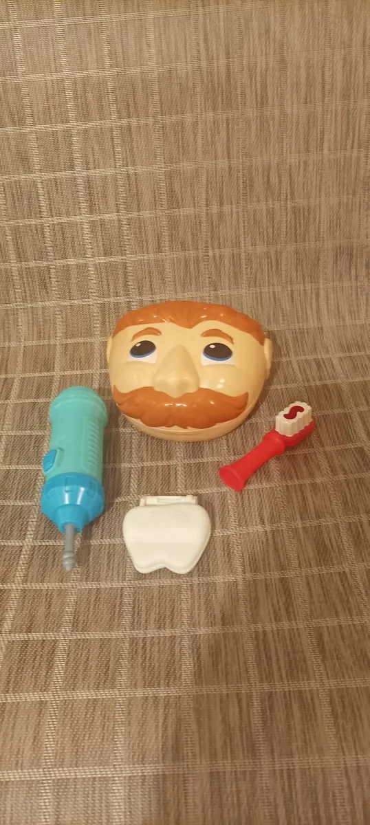 Play DOH Dentist Set - Image 1