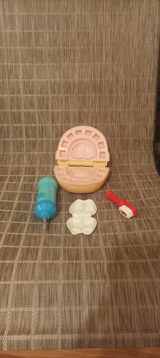 Play DOH Dentist Set - Image 3