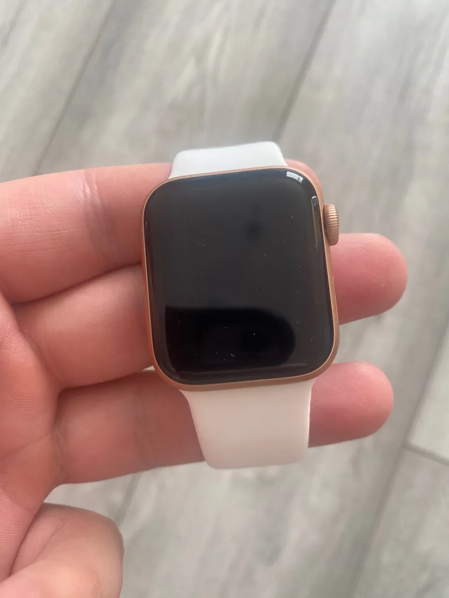 Apple Watch SE