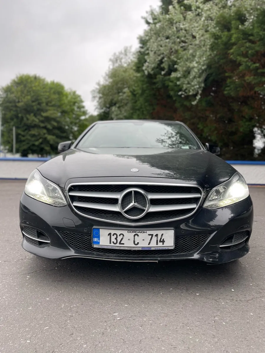 Mercedes e300 hybrid - Image 1