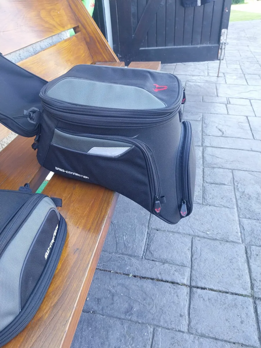 MOTORCYCLE TANK BAGS - Image 3