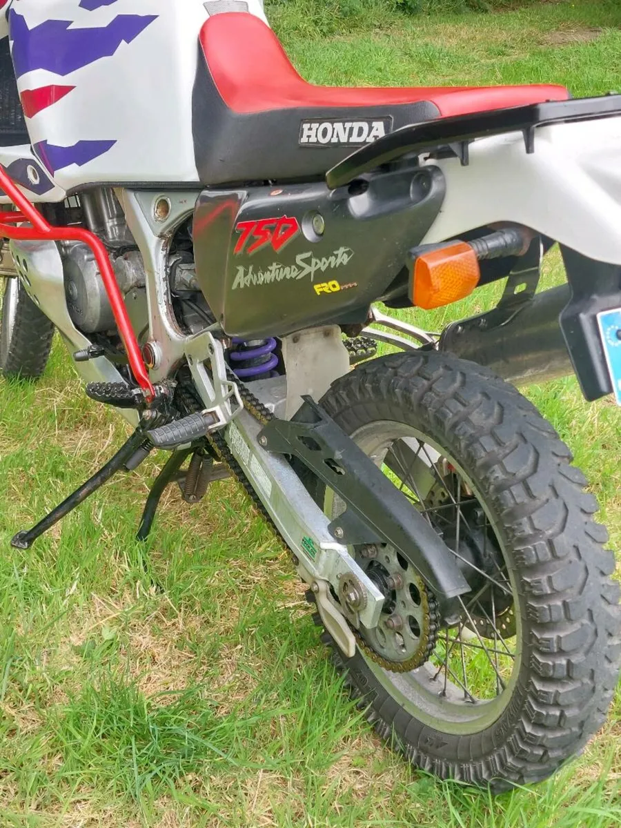 Honda africa twin xr750 - Image 2