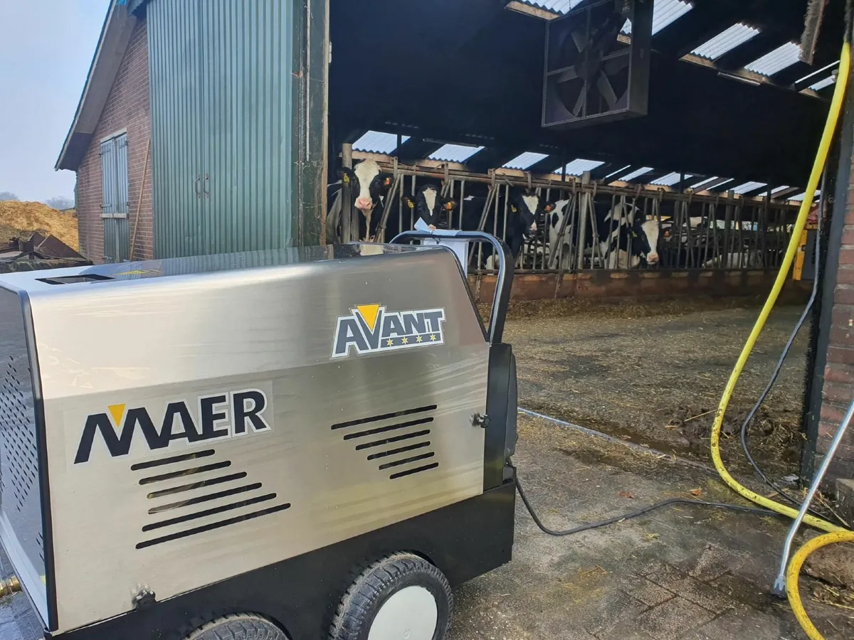 Hot and Cold 220V/1Ph Power Washer - Image 2