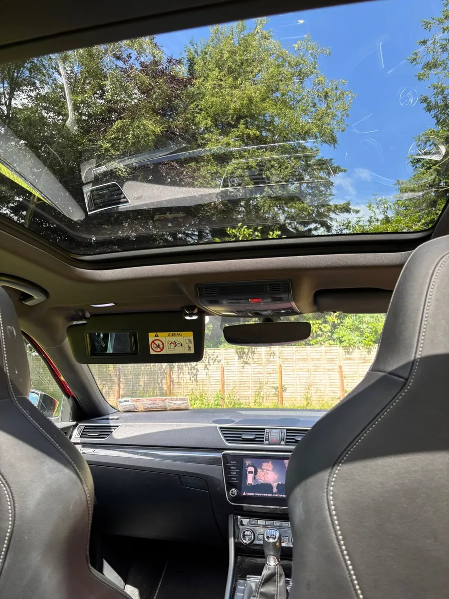 Skoda Superb Combi Sportline 2019 - Image 3