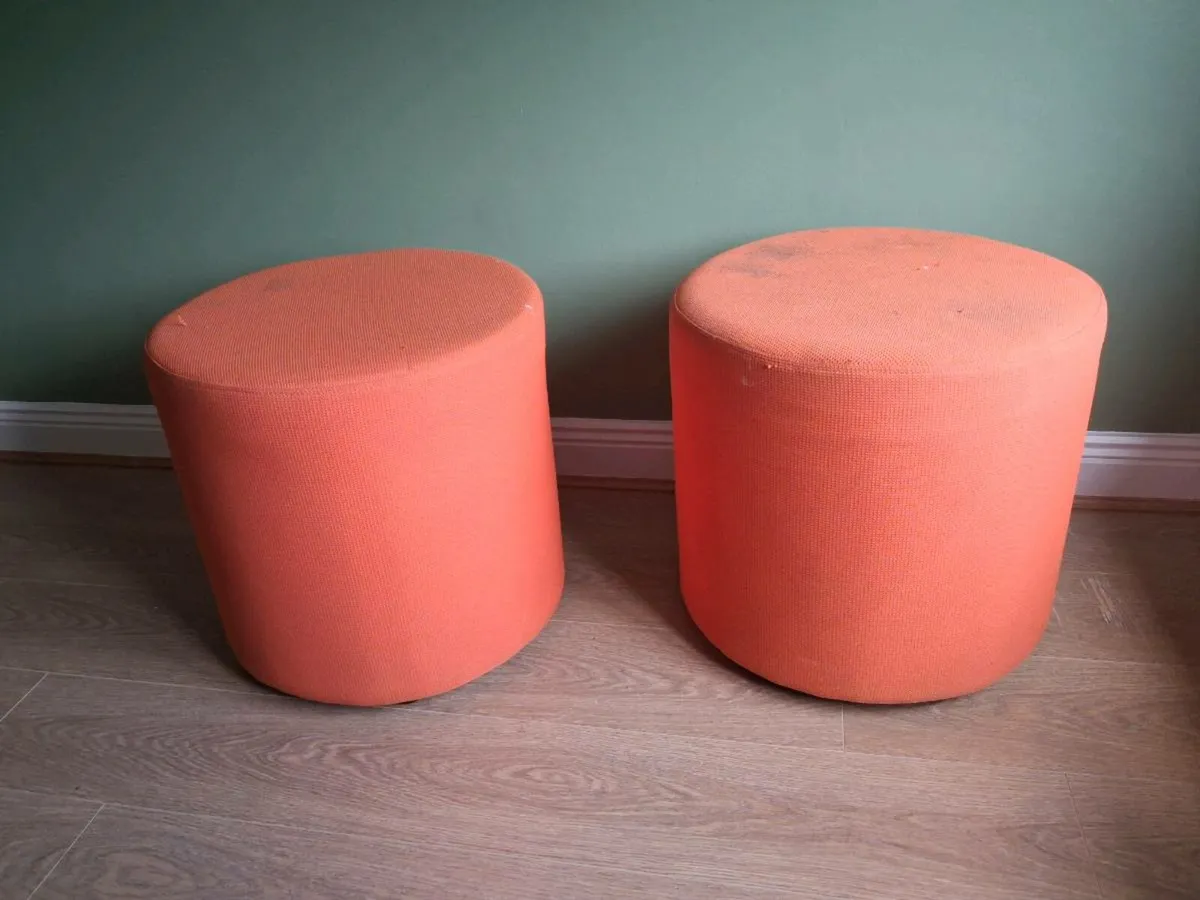 Foot stool, pair, free to collect - Image 1