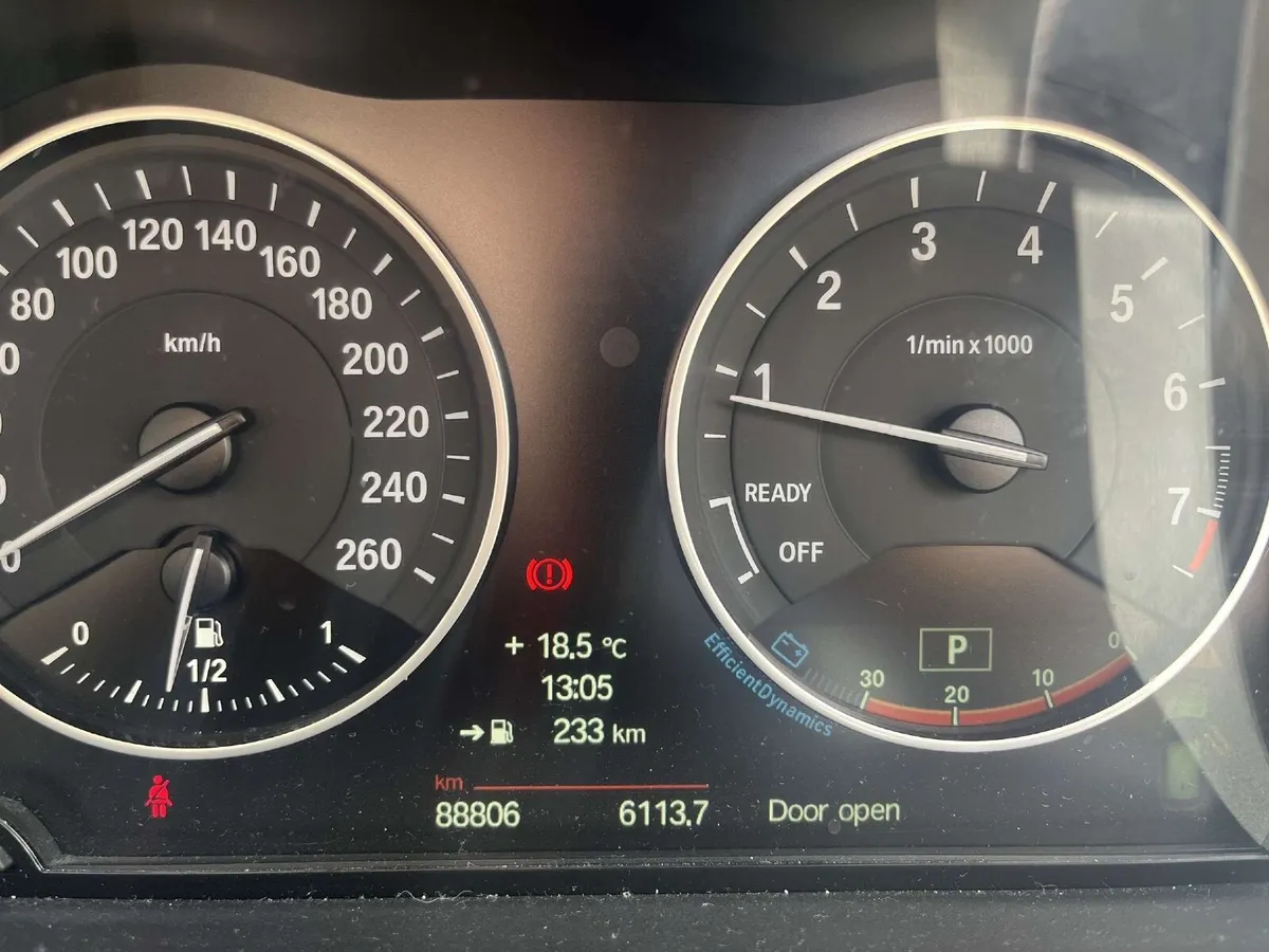 BMW 1-Series 2014 - Image 2