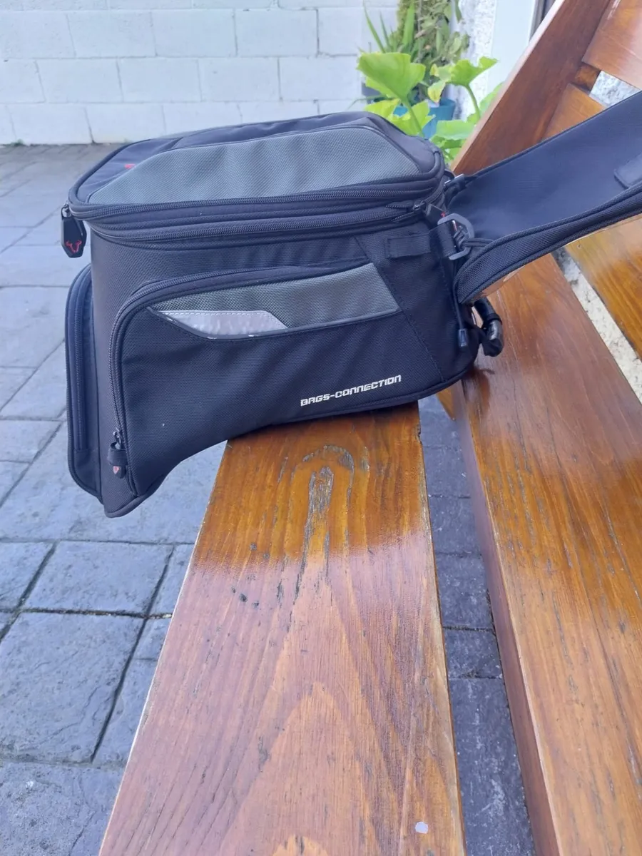 MOTORCYCLE TANK BAGS - Image 4