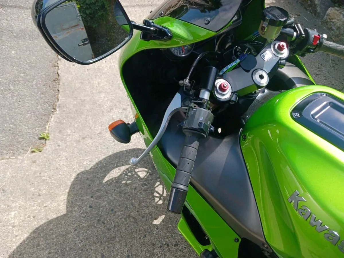 Kawasaki zx12r - Image 2