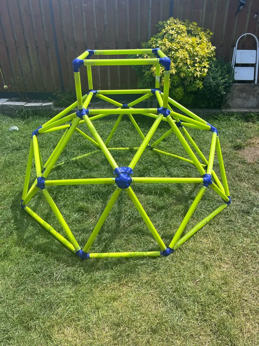 Monkey Bars Climbing Frame - Image 1