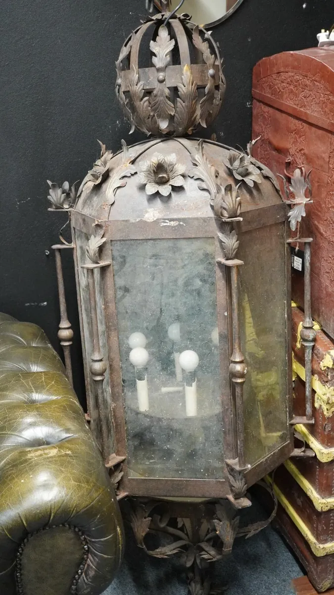 🔹 Large Antique Iron Lantern - Image 2