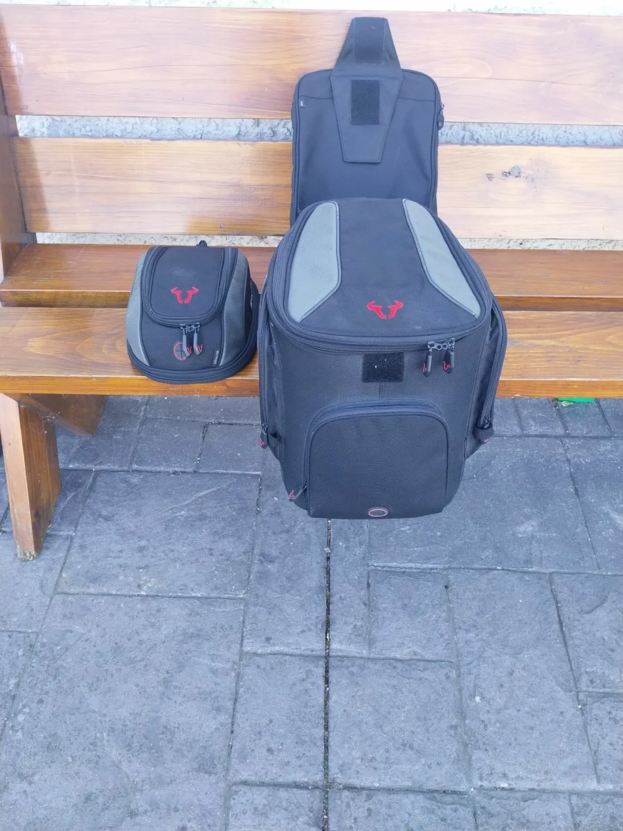 MOTORCYCLE TANK BAGS - Image 1