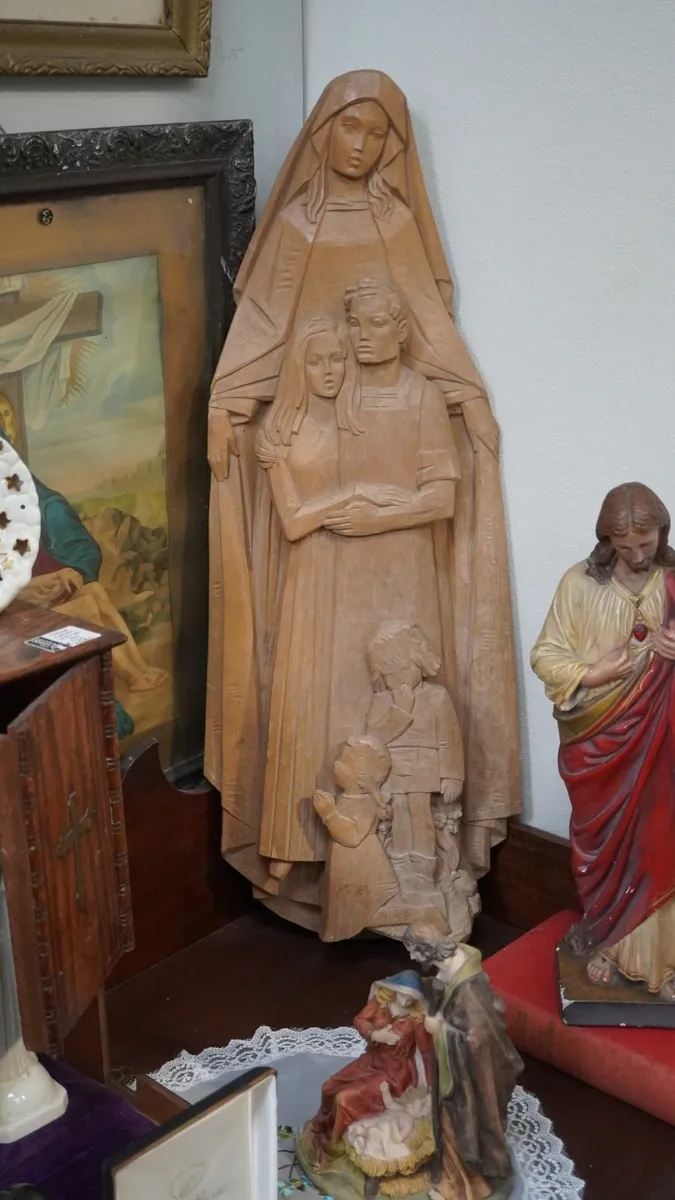 🪵 Vintage German Hand-Carved Wooden Relief - Image 1