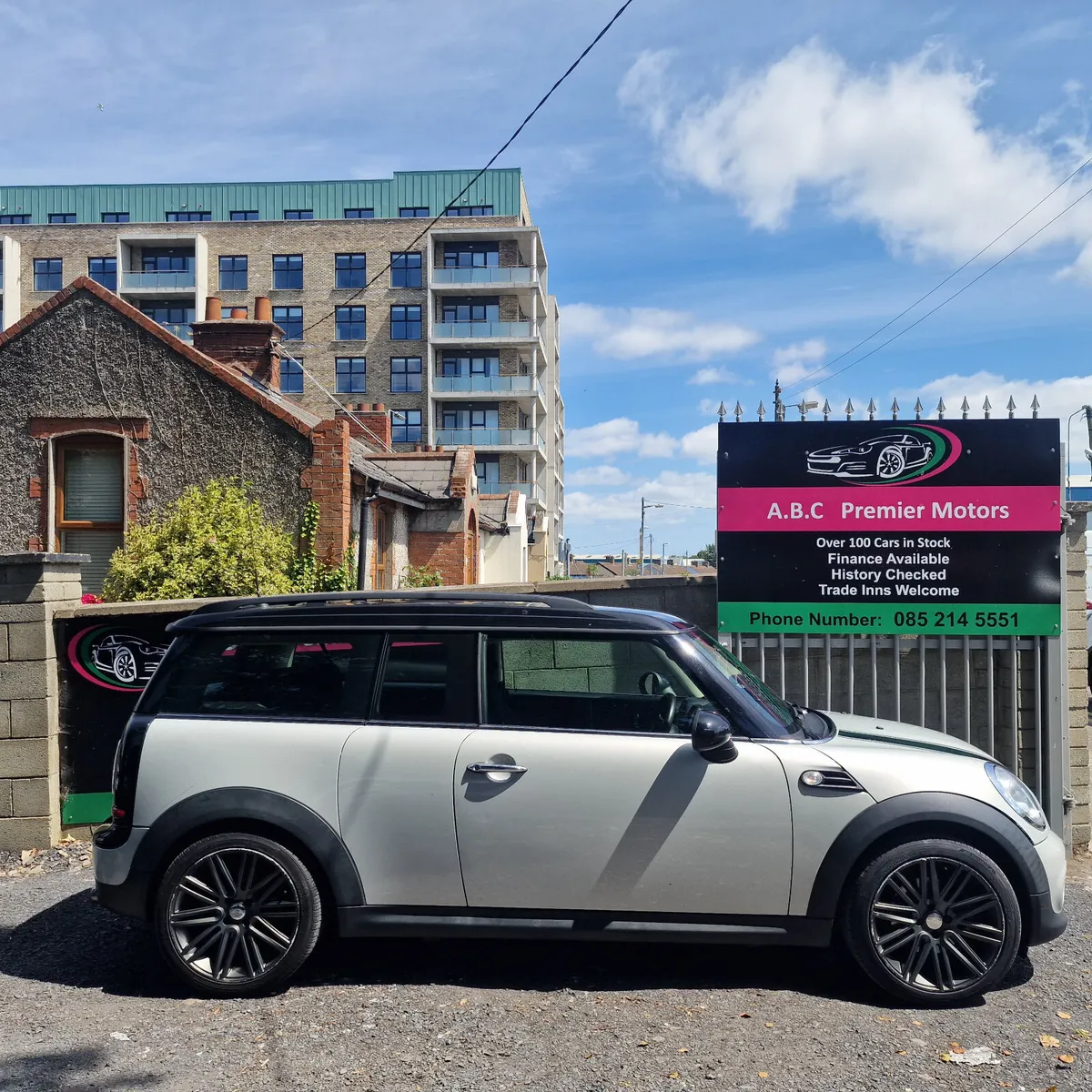 Mini Cooper 2014 Low Miles 65k miles - Image 4