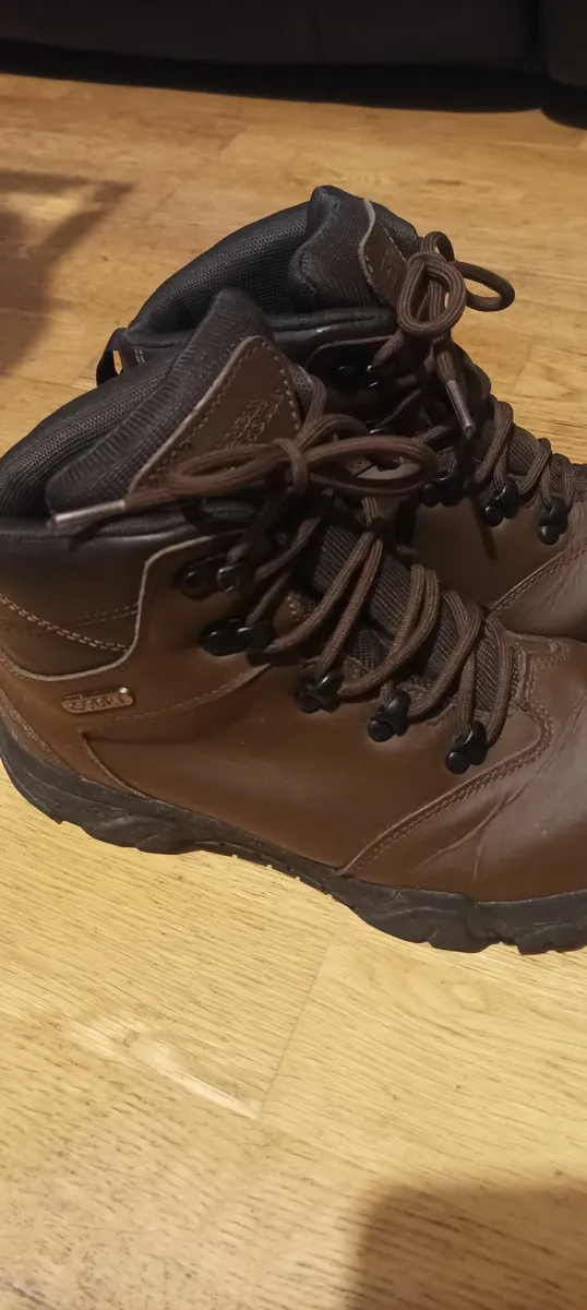Waterproof  Hiking Boots for kids - Image 2