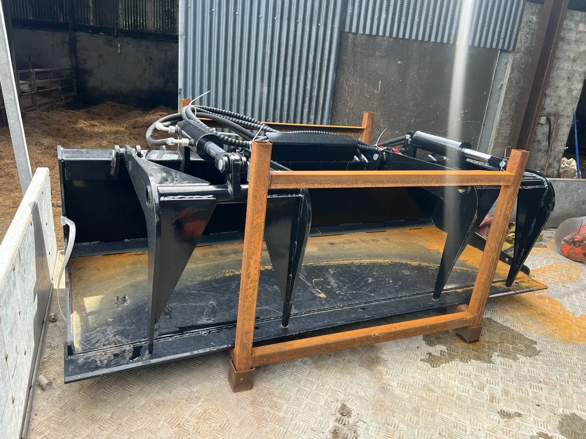 72” grab bucket - Image 2
